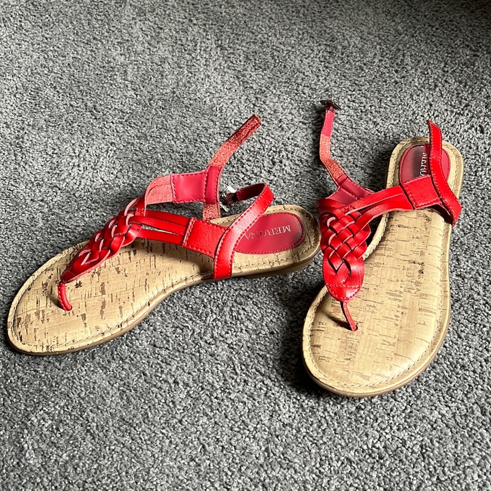 Sandals - Picture 1 of 2